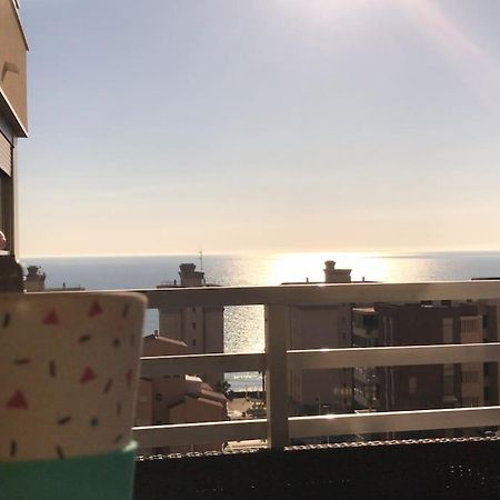 70 Sqm Apartment With Seaview In Arenales Del Sol. エクステリア 写真