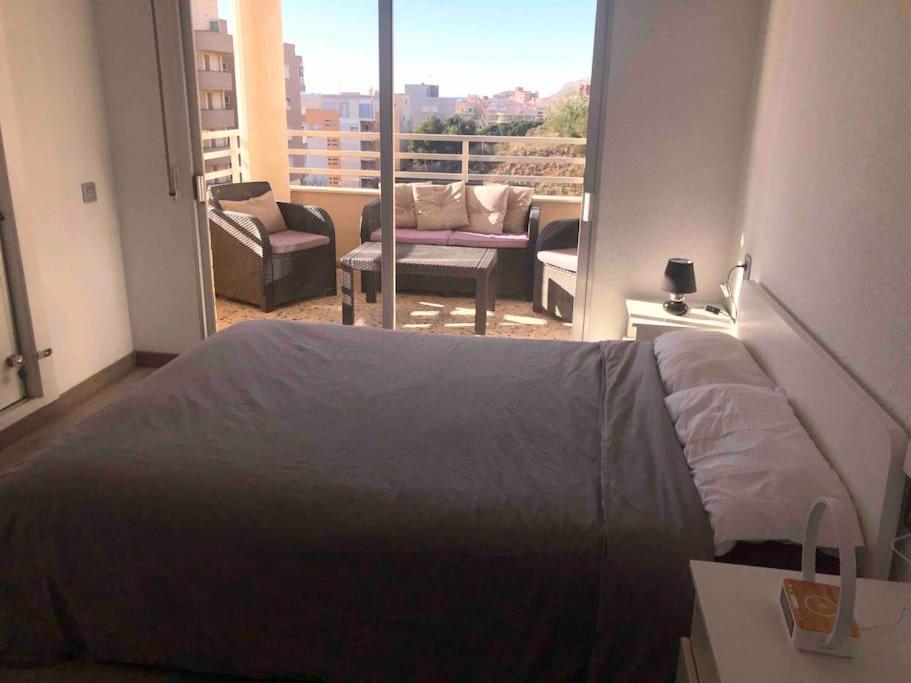 70 Sqm Apartment With Seaview In Arenales Del Sol. エクステリア 写真